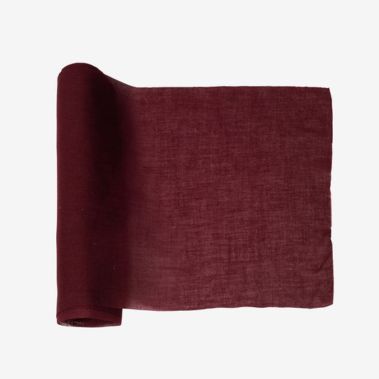 Chemin de table rouge marsala pour decoration de mariage bohème terracotta