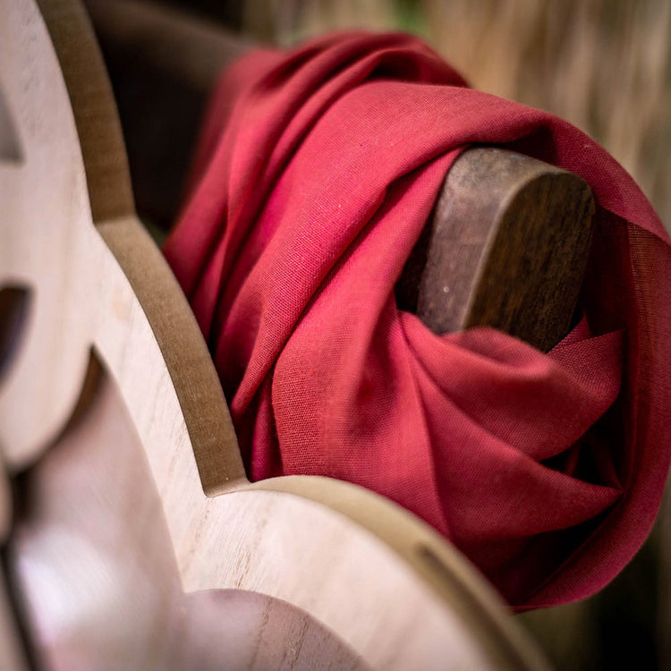 Détail chemin de table terracotta pour deco de mariage bohème