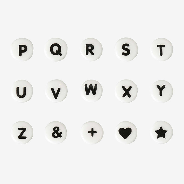 Lettre en céramique blanche et ronde alphabet forme et symboles