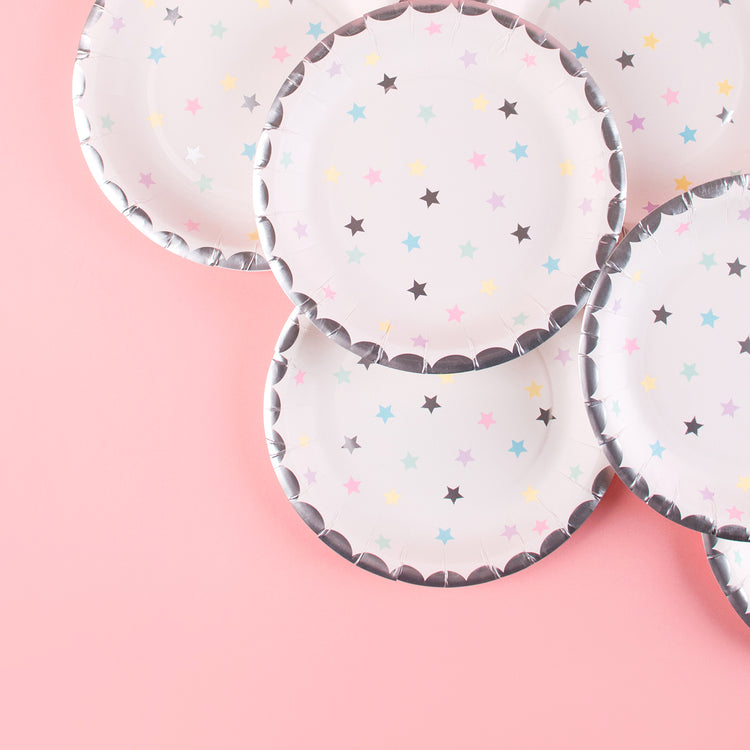 Décoration table anniversaire fille lot assiettes étoiles pastel