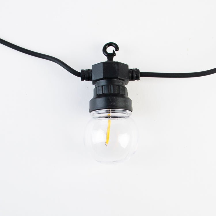 Comment accrocher en différents points une Guirlande Led lumineuse retro ?