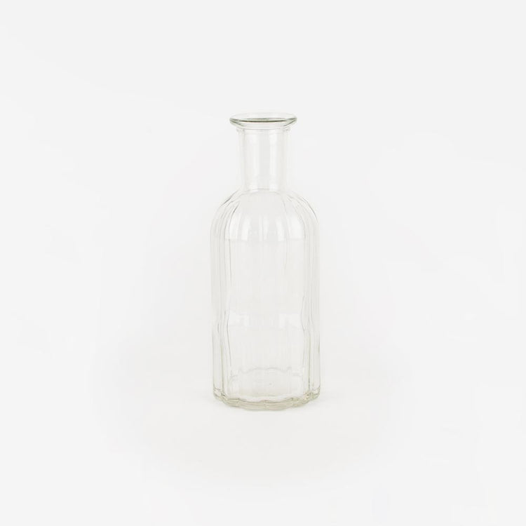 Un vase retro pour décoration de table de mariage champêtre chic