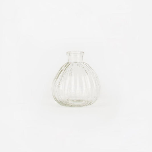 Un vase rond retro pour décoration de table de mariage champêtre chic