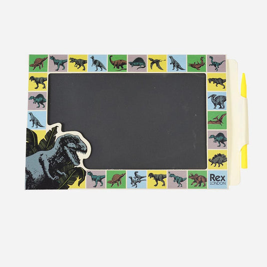 Idee de loisirs creatifs ludique : ardoise magique enfant theme dino