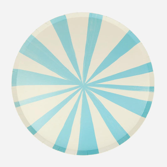 Assiettes rayures bleu clair idéal pour une table d'anniversaire cirque