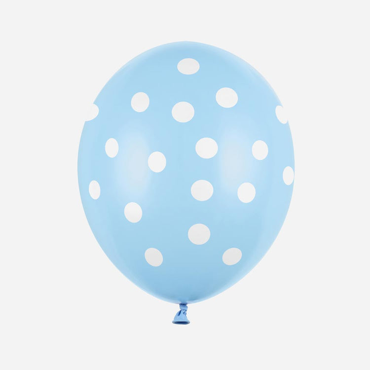 Ballons bleus à pois blancs : decoration baby shower garçon