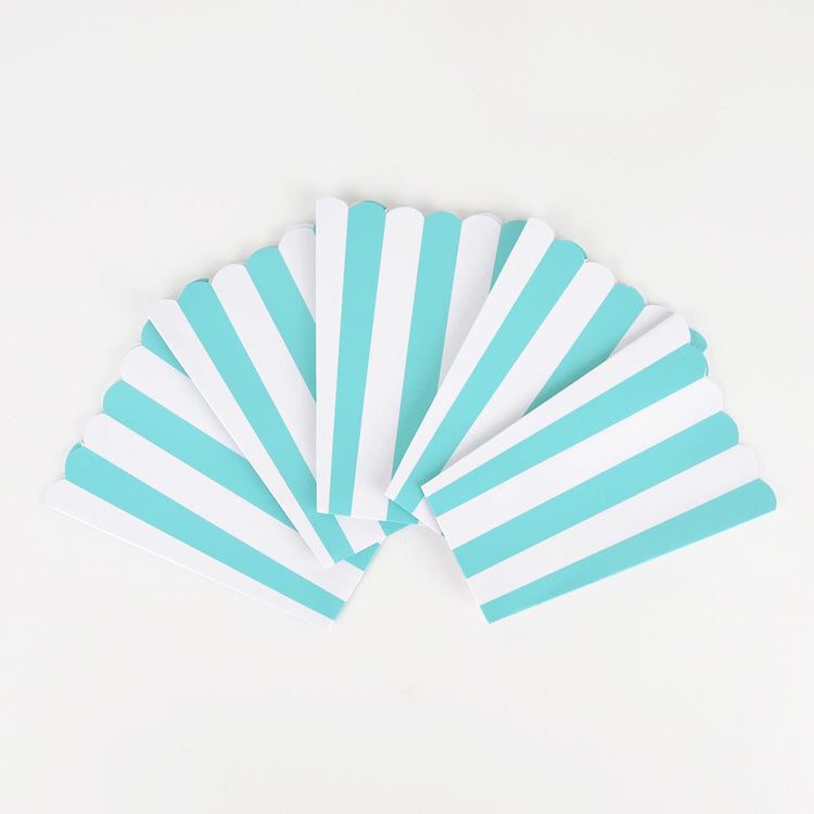 Pochettes à pop corn rayures bleu turquoise pour déco table anniversaire