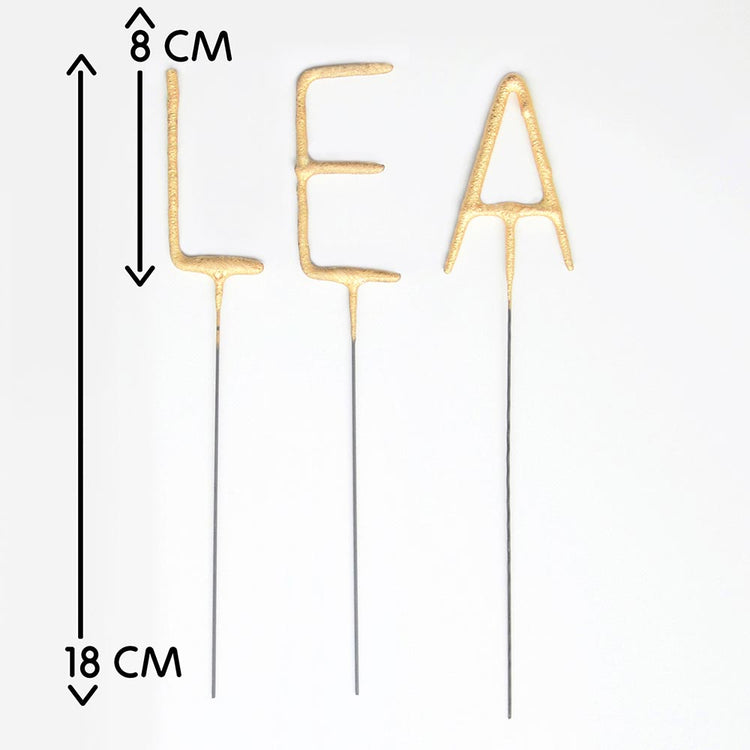 Bougie étincelle lettre pour deco et animation mariage originale.