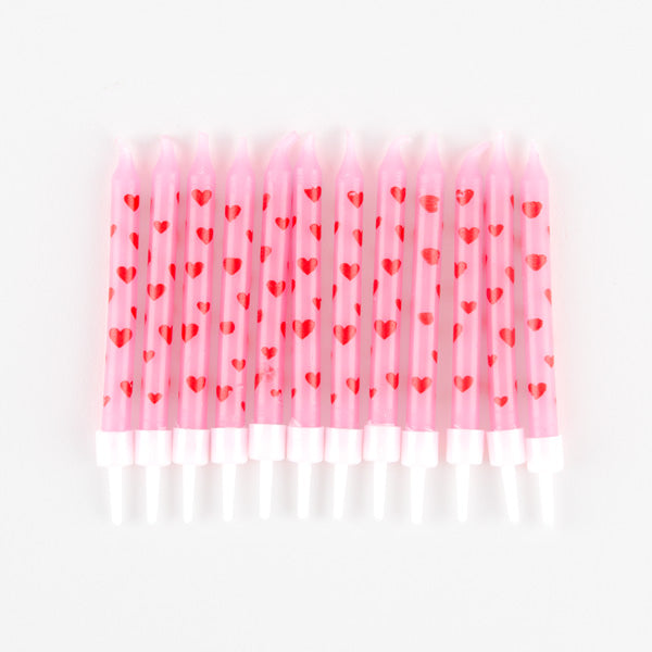 Bougies d'anniversaire roses et coeurs pour un anniversaire thème princesse.