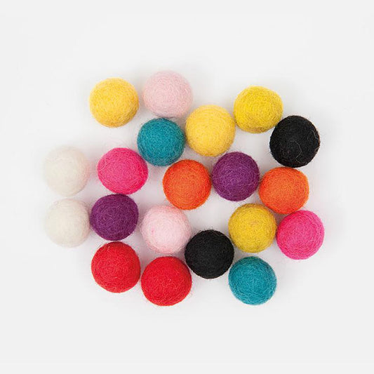Matériel loisir créatif :  boules en feutre mix multicolore