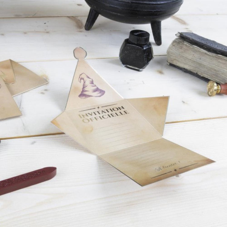 Invitations anniversaire Harry Potter en forme de lettre de Poudlard