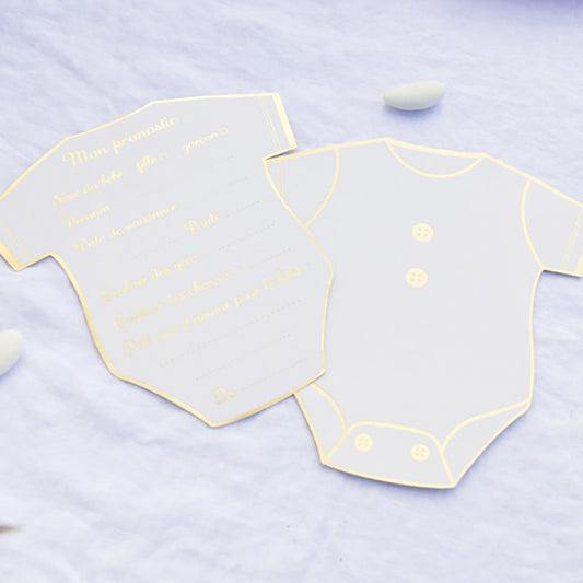 Baby shower : cartes en forme de body pour pronostic sexe bébé