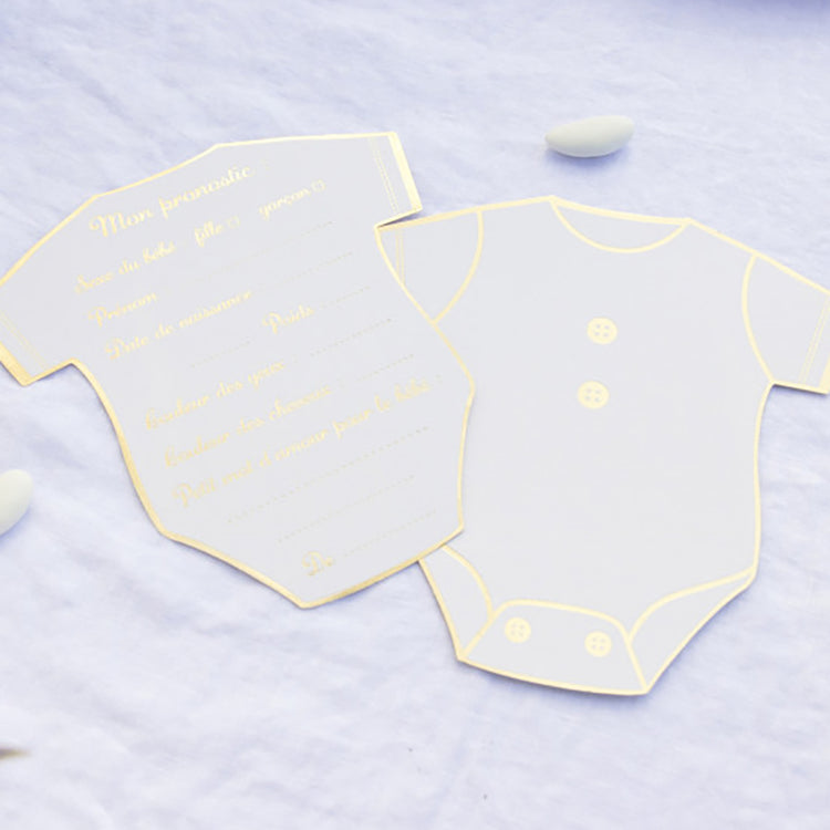 Baby shower : cartes en forme de body pour pronostic sexe bébé