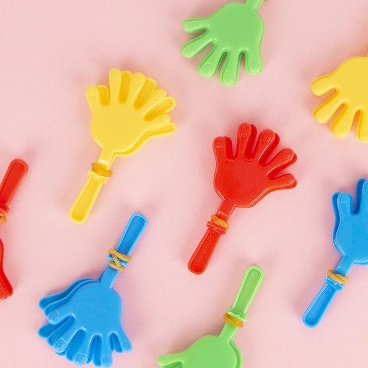 Jeu de clap mains à offrir dans des pochettes surprises pour les invités de votre fête