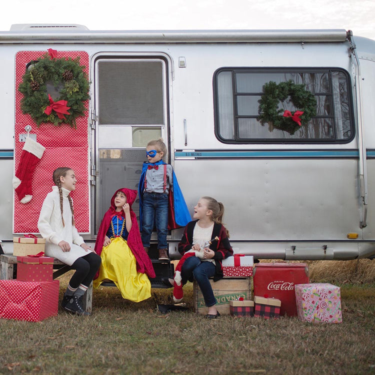Anniversaire déguisé avec deguisement blanche neige et super héros