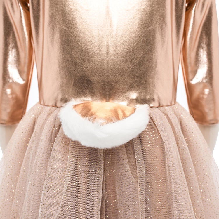 Détail queue de biche : déguisement fille renard poru anniversaire foret