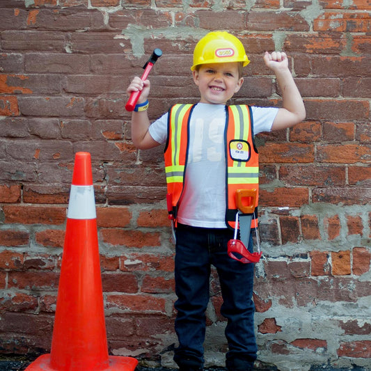 Idee cadeau anniversaire enfant : ouvrier de chantier et accessoires