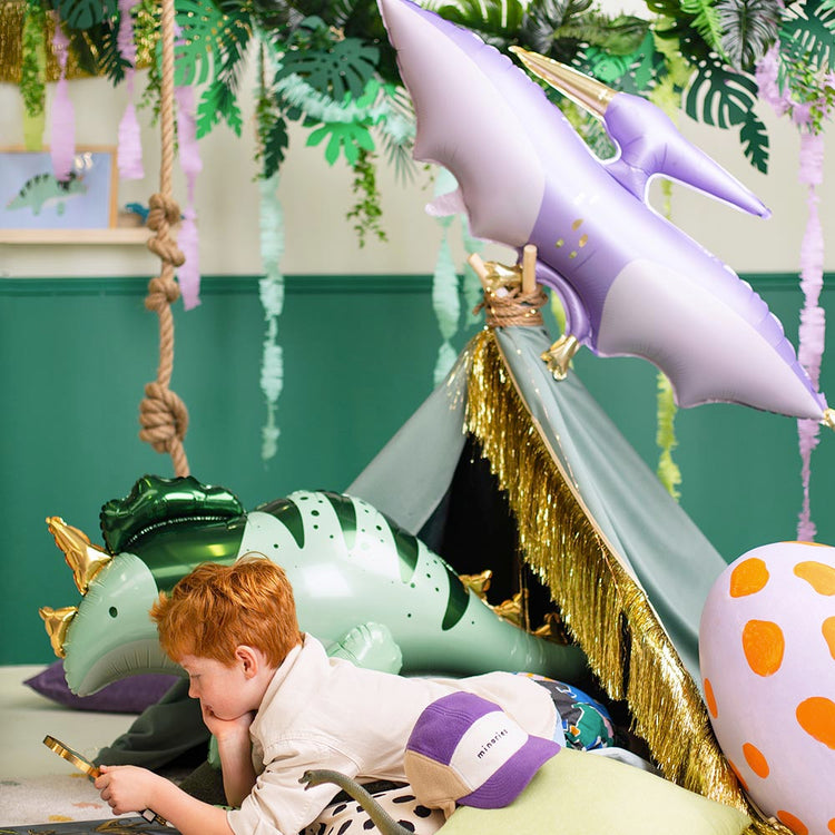 Décoration anniversaire dinosaure : ballon hélium ptérodactyle