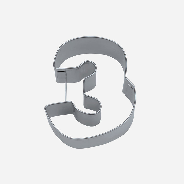 Emporte pièce pour décoration de gateau anniversaire forme chiffre 3