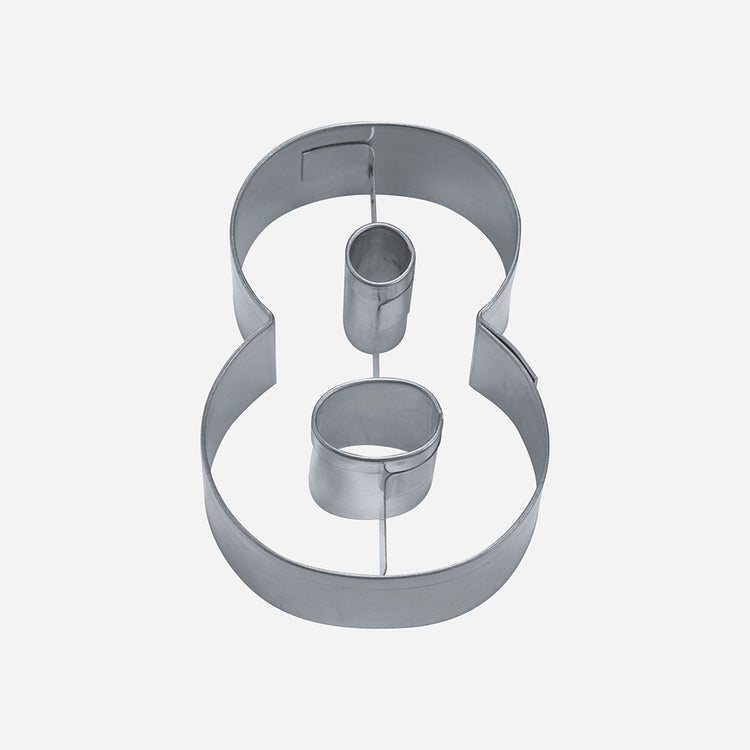 Emporte pièce pour décoration de gateau anniversaire forme chiffre 8