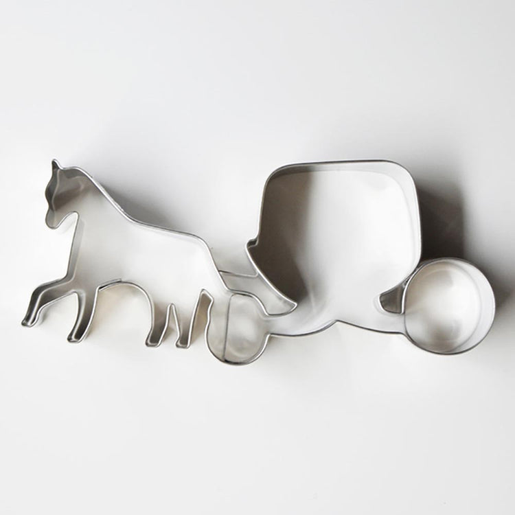 Emporte-pièce carosse de princesse pour déco gâteau anniversaire princesse