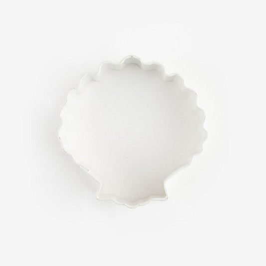 Emporte piece en forme de coquillage pour des biscuits d'anniversaire sirĂšne