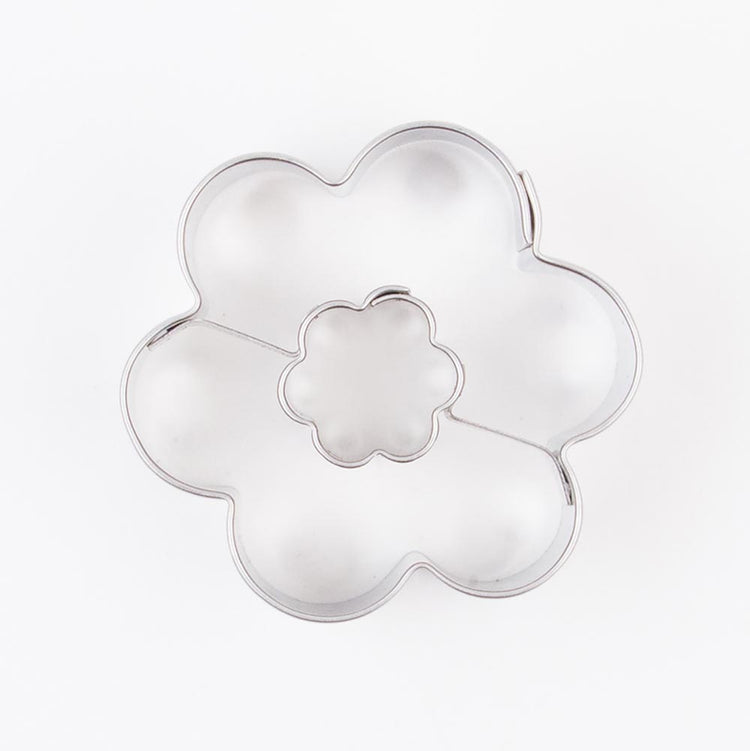 Emporte-pièce Fleur trop mignon pour une décoration fleurie ou baby shower