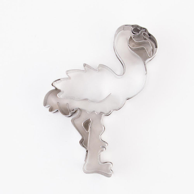 Emporte pièce flamant rose pour petits sablés d'anniversaire tropical