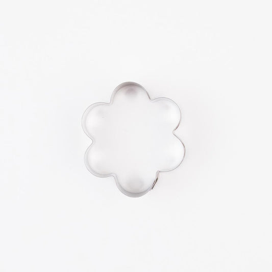 Emporte-pièce Fleur parfait pour déco gâteau anniversaire fille