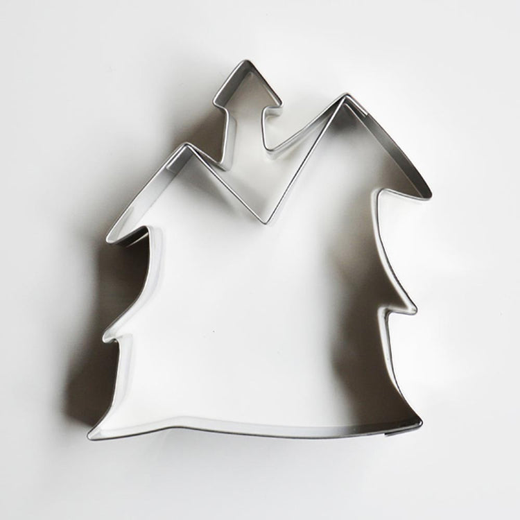 Emporte piece en forme de forme chateau hanté pour des biscuits d'Halloween