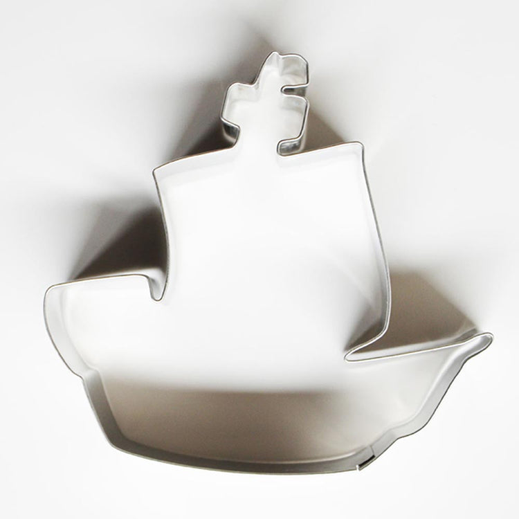 Emporte-pièce navire de pirate pour sablés ou gateau anniversaire pirate