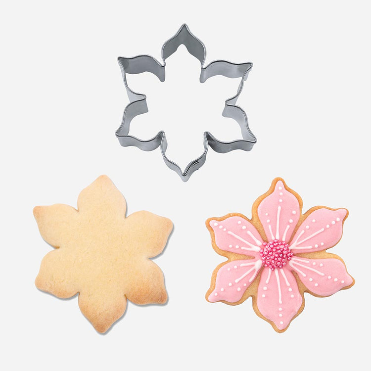 Emporte piece narcisse pour decoration gateau anniversaire fleurs