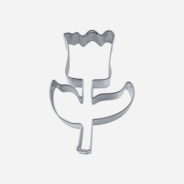 Emporte piece en forme de tulipe pour decoration gateau anniversaire