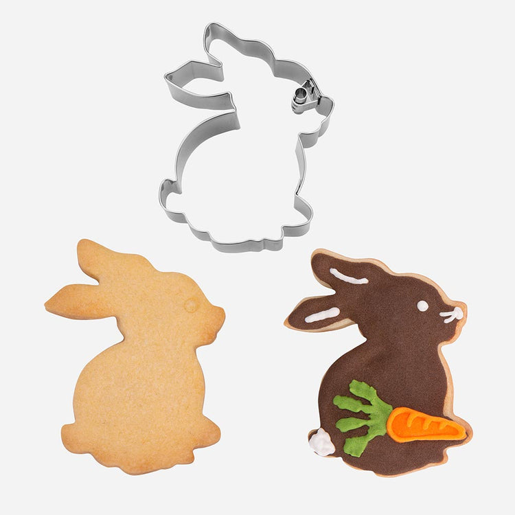 Decoration gateau anniversaire paques : emporte piece lapin assis