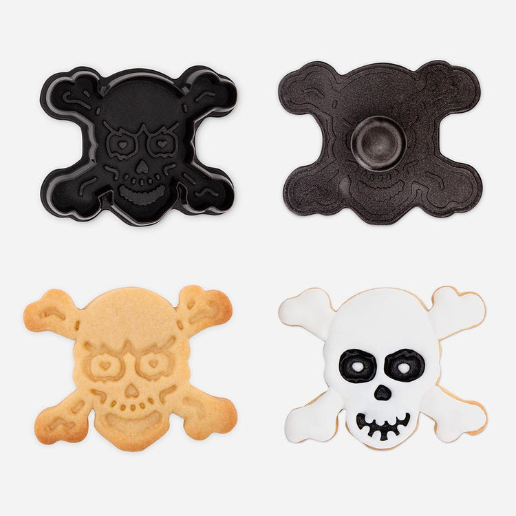 Emporte-pièce avec poussoir en forme de tête de mort pour anniversaire