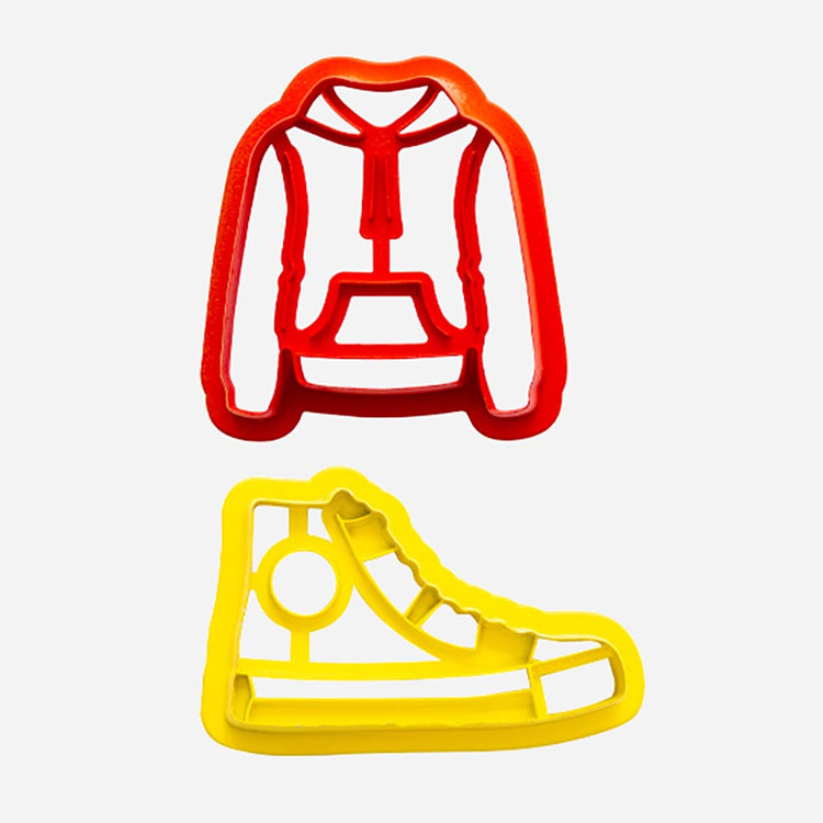 2 emporte piece sweat et sneakers pour gateau anniversaire ado