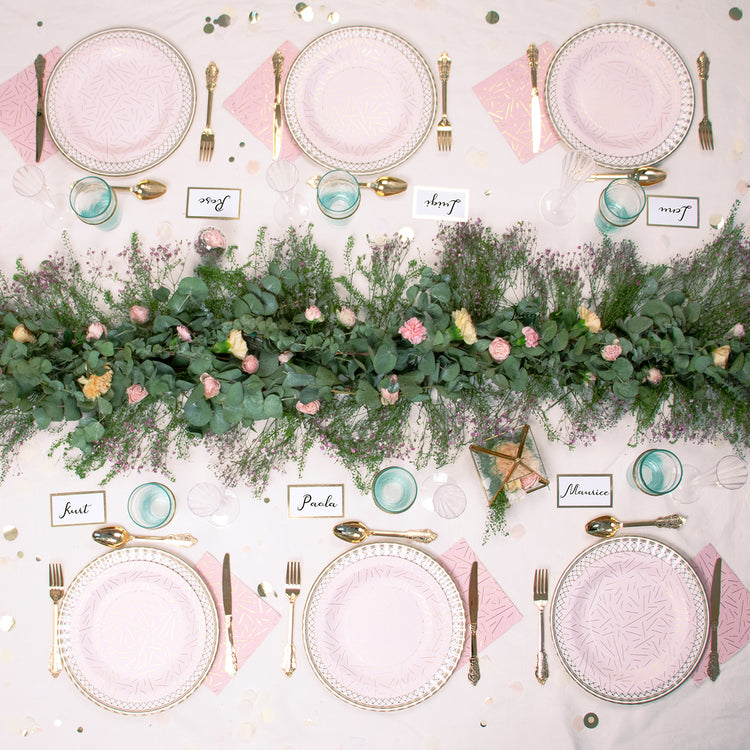 Anniversaire ou baptême : lot de 10 marques places blancs et dorés