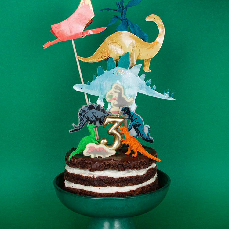 Bougies anniversaire chiffre 3 doré pour anniversaire enfant 3 ans