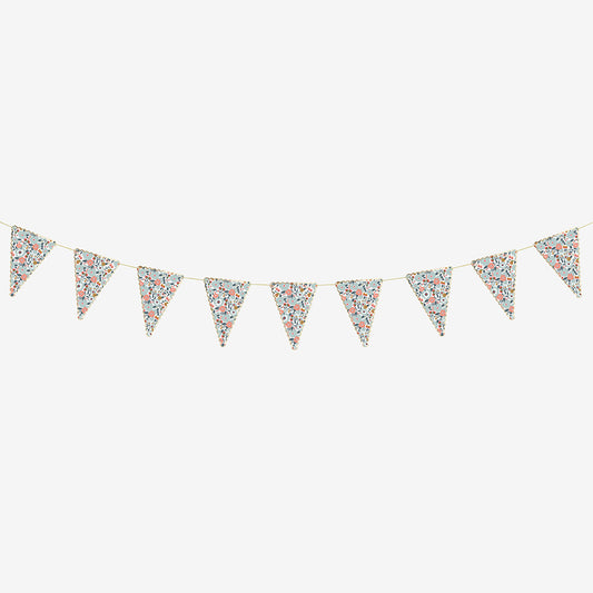 Déco mariage liberty : guirlande fanions liberty pour déco de mariage