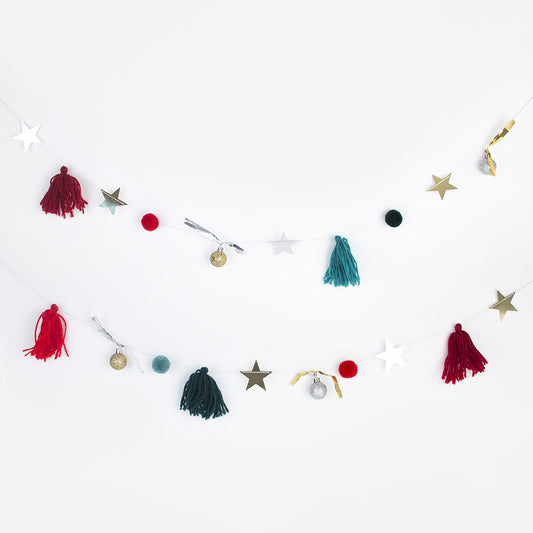 Guirlande de pompons glands et glitters pour décoration thème de noël