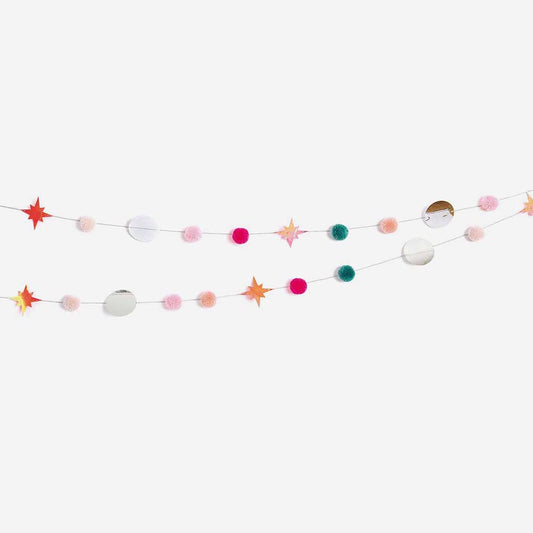 Guirlande de pompons et d'étoiles décoration fête anniversaire My Little Day