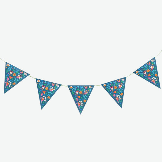 decoration fete anniversaire enfant : guirlande fées et fleurs à suspendre