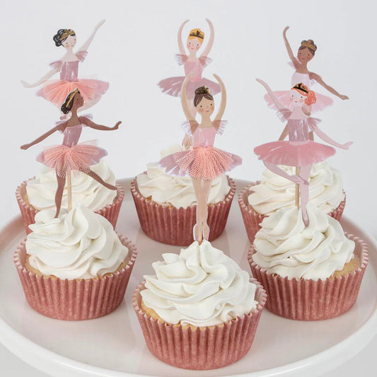 Moules à cupcakes et toppers ballerine rose pour petits gateaux