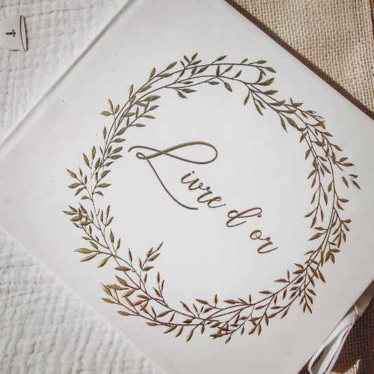 Livre d'or blanc et or parfait pour votre mariage chic et tendance
