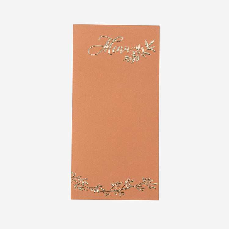 Idee decoration de table mariage boheme : menus terracotta et doré