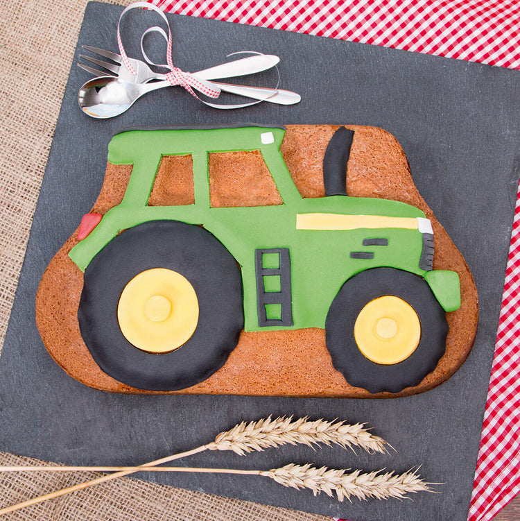 Gateau anniversaire a la ferme : moule à gateau en forme de tracteur