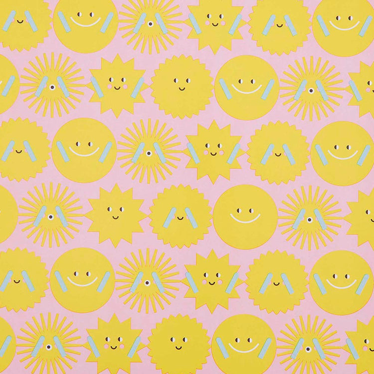 Papier cadeau motif soleil pour faire des paquets cadeaux anniversaire