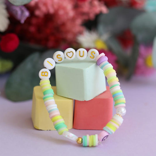 Bracelet à personnaliser perles heishi bisous à offrir ou pour soi-même