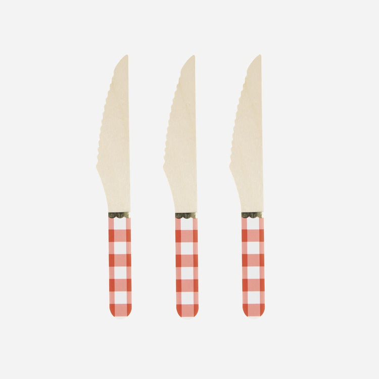 Couteaux en bois motif vichy pour deco de table anniversaire
