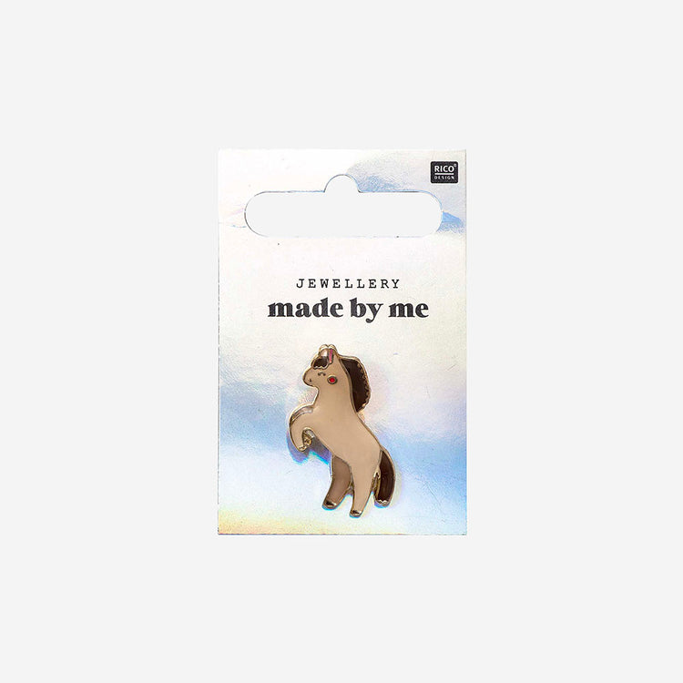 Pin's en forme de cheval: petit cadeau anniversaire ou pinata enfant